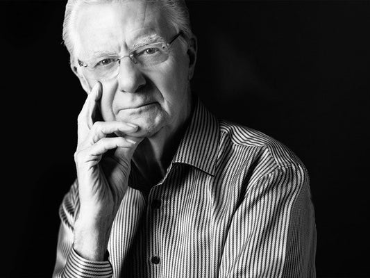 Découvrir la loi de l’attraction selon Bob Proctor : Comment transformer ta vie grâce à ton esprit ?